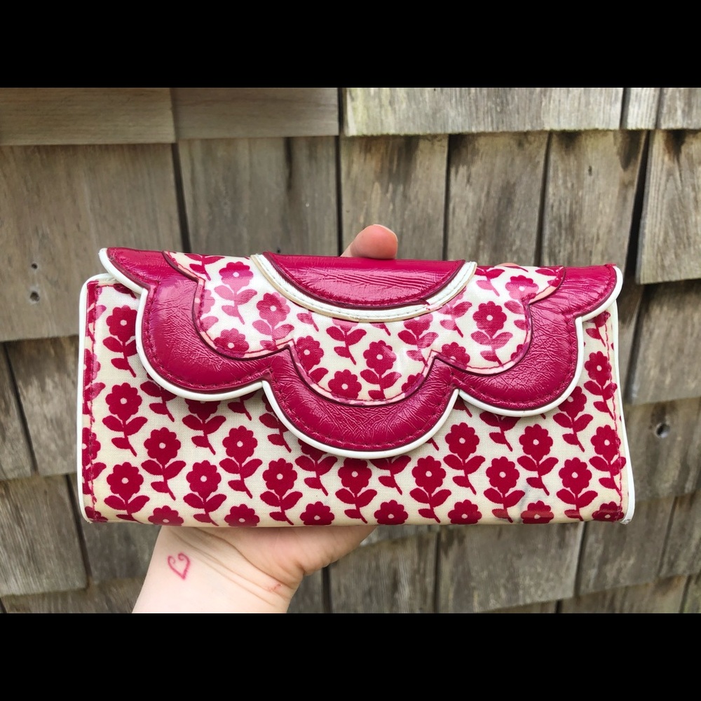 Vera Bradley Vinyl Wallet